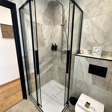 Chic Et Confort- Nice- 3 A 5 Personnes Апартаменты