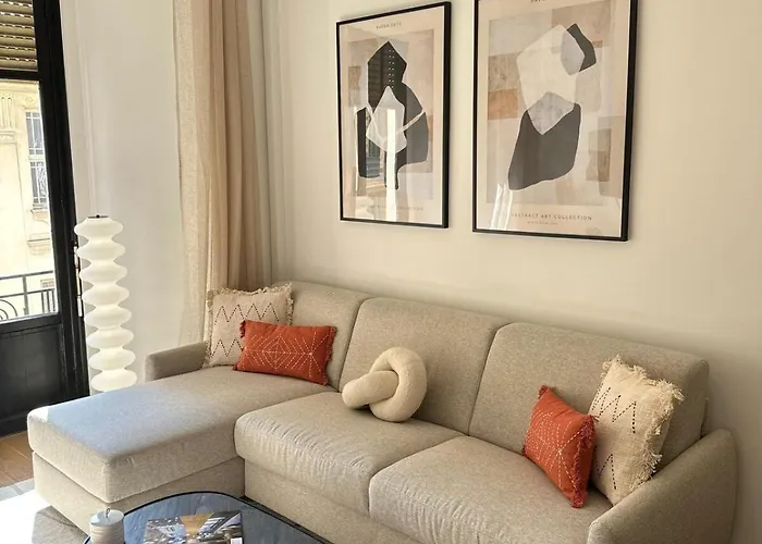 Chic Et Confort- Nice- 3 A 5 Personnes *