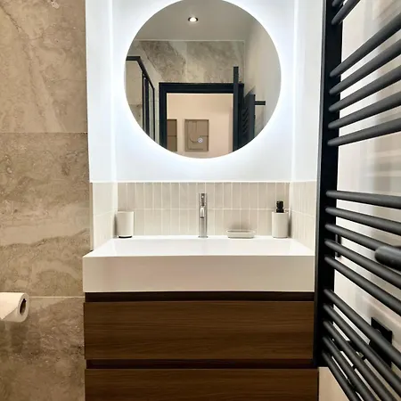 Апартаменты Chic Et Confort- Nice- 3 A 5 Personnes